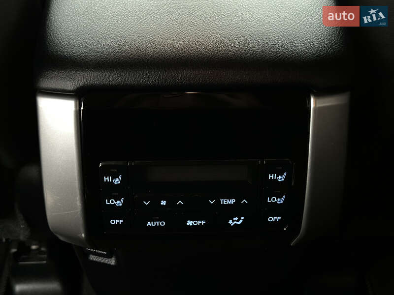 Позашляховик / Кросовер Toyota Land Cruiser Prado 2021 в Лубнах