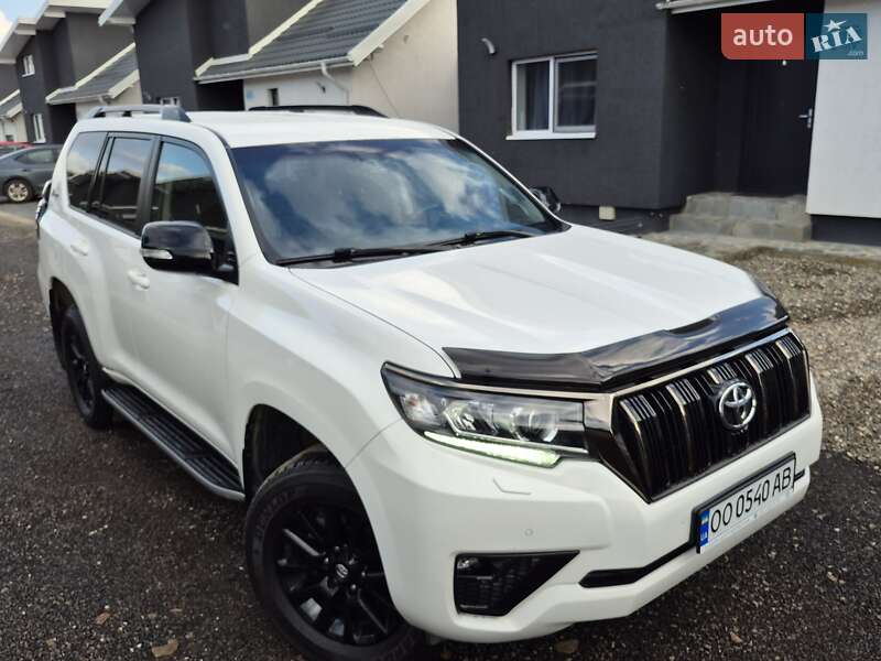 Toyota Land Cruiser Prado 2022