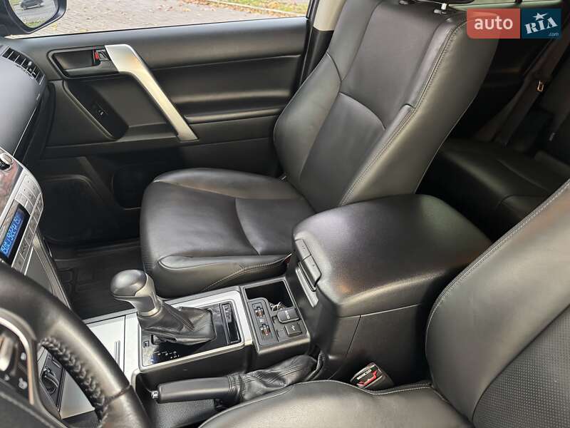 Внедорожник / Кроссовер Toyota Land Cruiser Prado 2022 в Николаеве