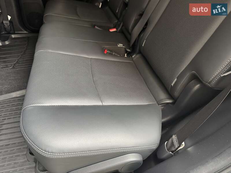 Внедорожник / Кроссовер Toyota Land Cruiser Prado 2022 в Николаеве