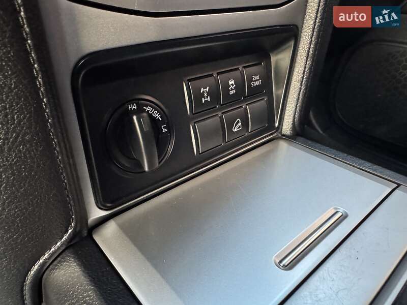 Внедорожник / Кроссовер Toyota Land Cruiser Prado 2022 в Николаеве