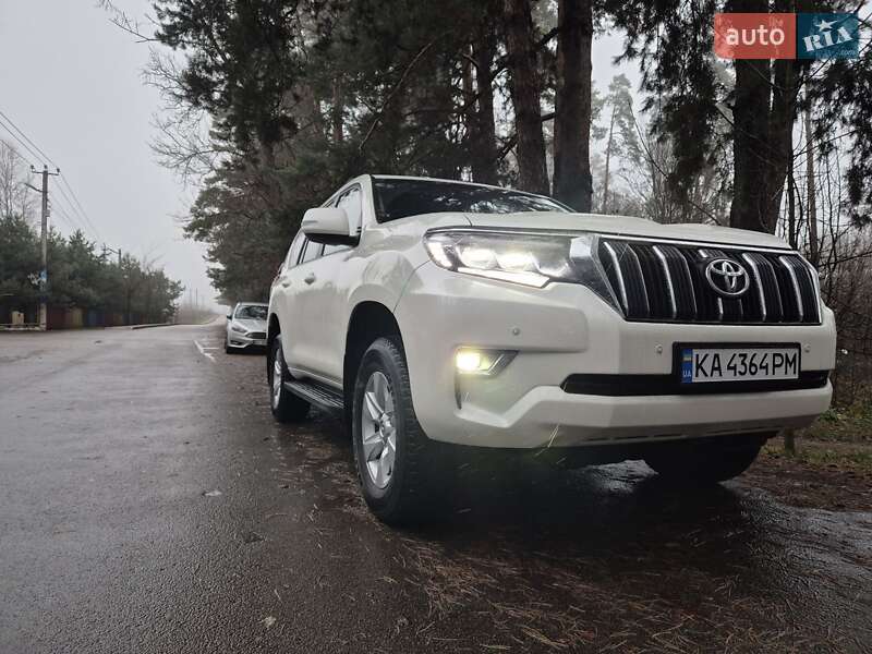 Toyota Land Cruiser Prado 2018