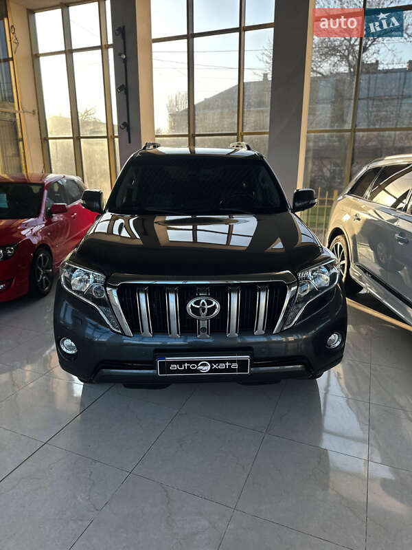Внедорожник / Кроссовер Toyota Land Cruiser Prado 2017 в Николаеве