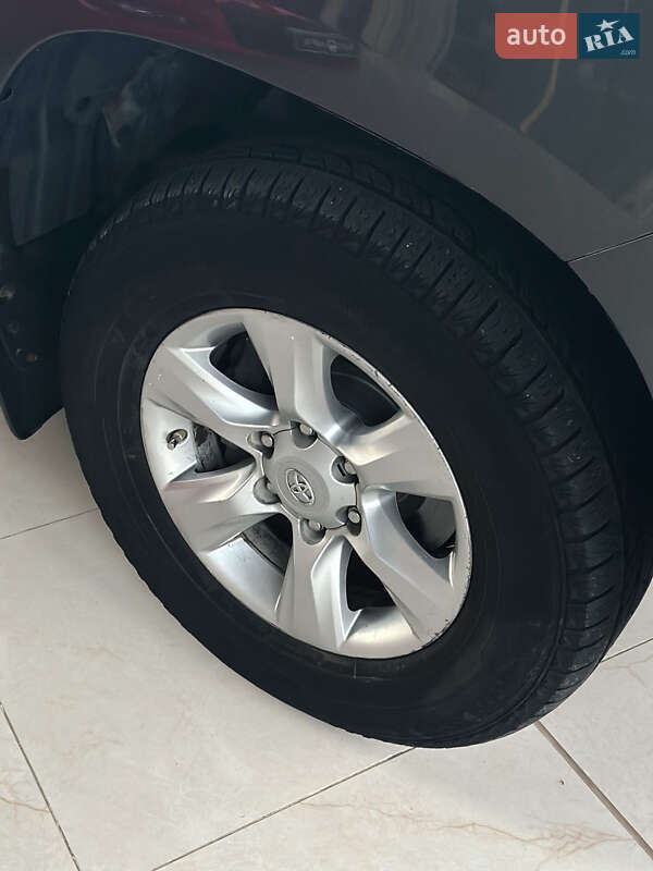 Внедорожник / Кроссовер Toyota Land Cruiser Prado 2017 в Николаеве