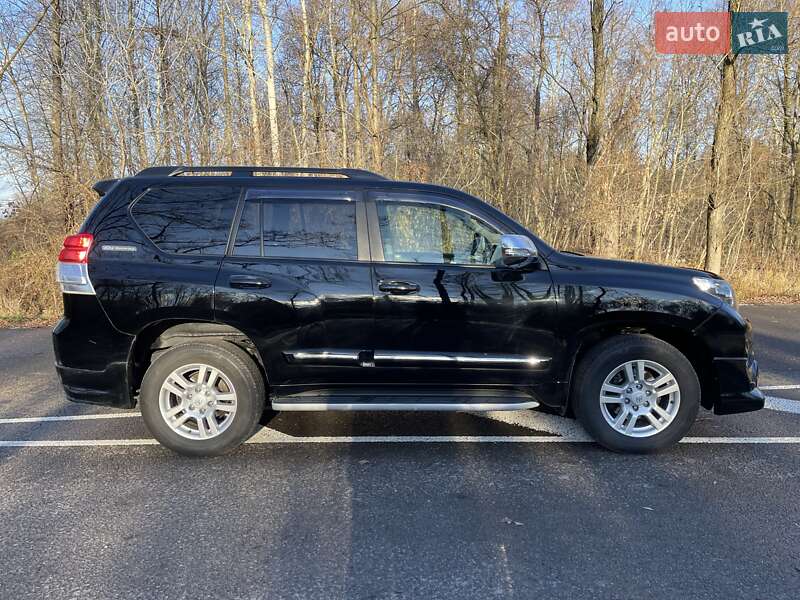 Внедорожник / Кроссовер Toyota Land Cruiser Prado 2010 в Прилуках