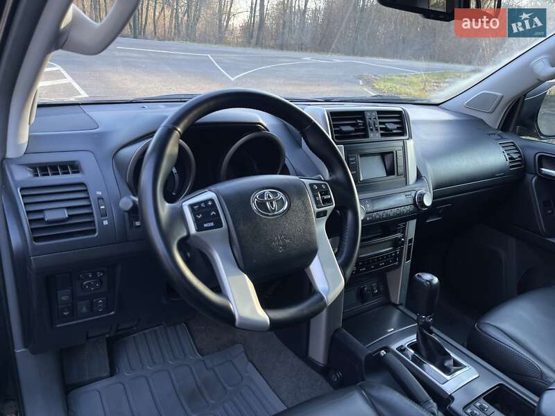 Внедорожник / Кроссовер Toyota Land Cruiser Prado 2010 в Прилуках