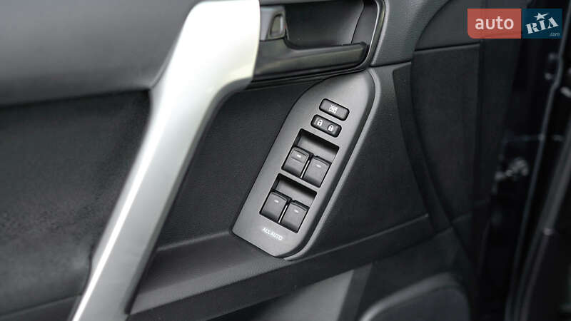 Внедорожник / Кроссовер Toyota Land Cruiser Prado 2019 в Львове