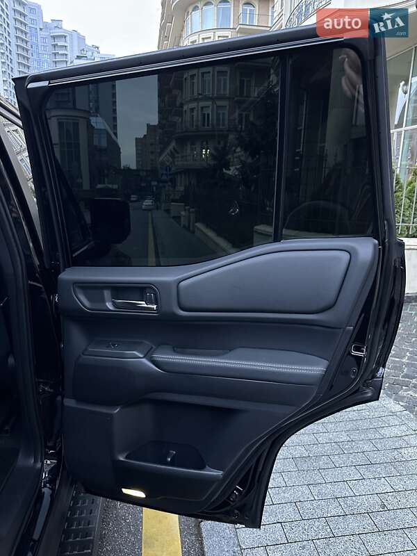 Внедорожник / Кроссовер Toyota Land Cruiser Prado 2024 в Киеве фото 73 Внедорожник / Кроссовер Toyota Land Cruiser Prado 2024 в Киеве