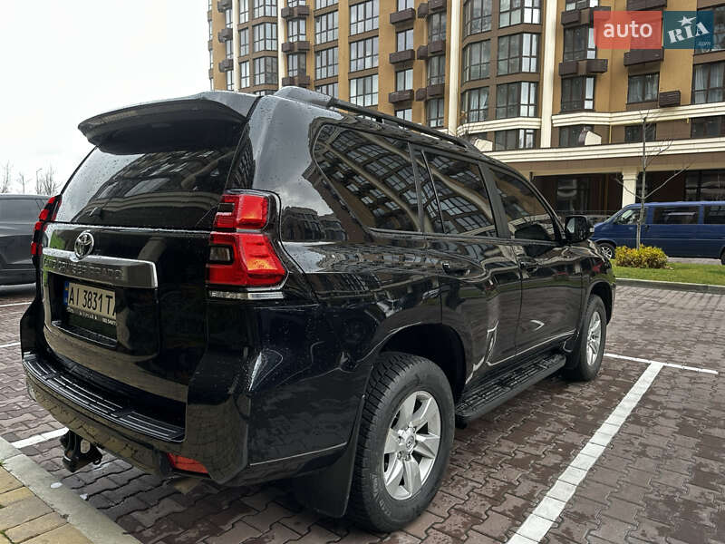 Внедорожник / Кроссовер Toyota Land Cruiser Prado 2021 в Киеве