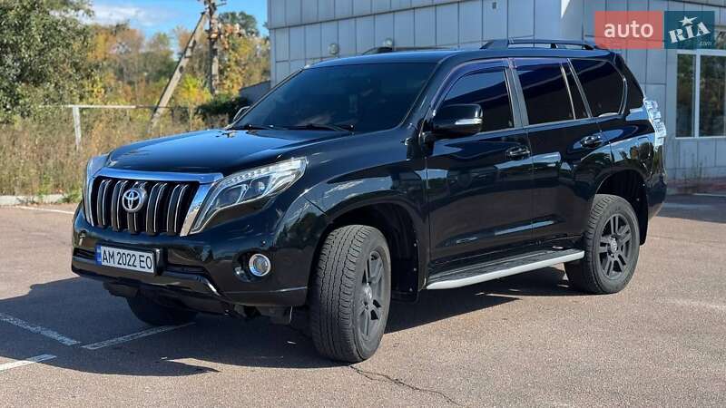 Внедорожник / Кроссовер Toyota Land Cruiser Prado 2010 в Житомире