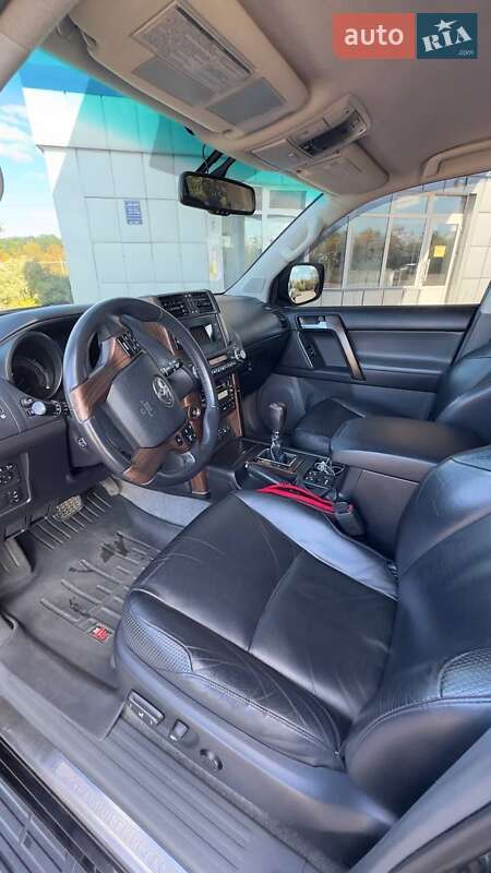 Внедорожник / Кроссовер Toyota Land Cruiser Prado 2010 в Житомире