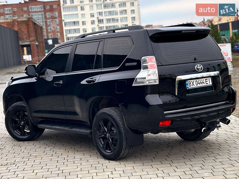 Внедорожник / Кроссовер Toyota Land Cruiser Prado 2012 в Хмельницком