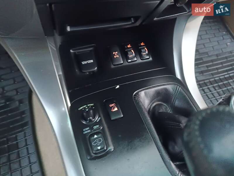 Внедорожник / Кроссовер Toyota Land Cruiser Prado 2006 в Хусте