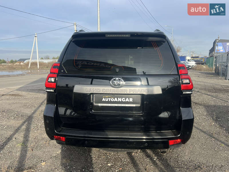 Позашляховик / Кросовер Toyota Land Cruiser Prado 2019 в Києві фото 7 Позашляховик / Кросовер Toyota Land Cruiser Prado 2019 в Києві