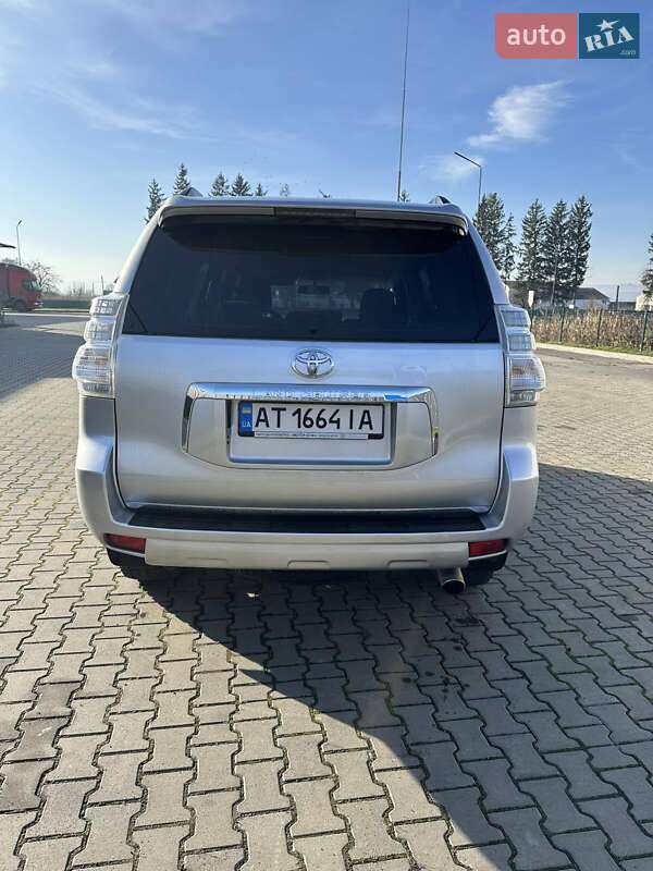 Внедорожник / Кроссовер Toyota Land Cruiser Prado 2012 в Коломые