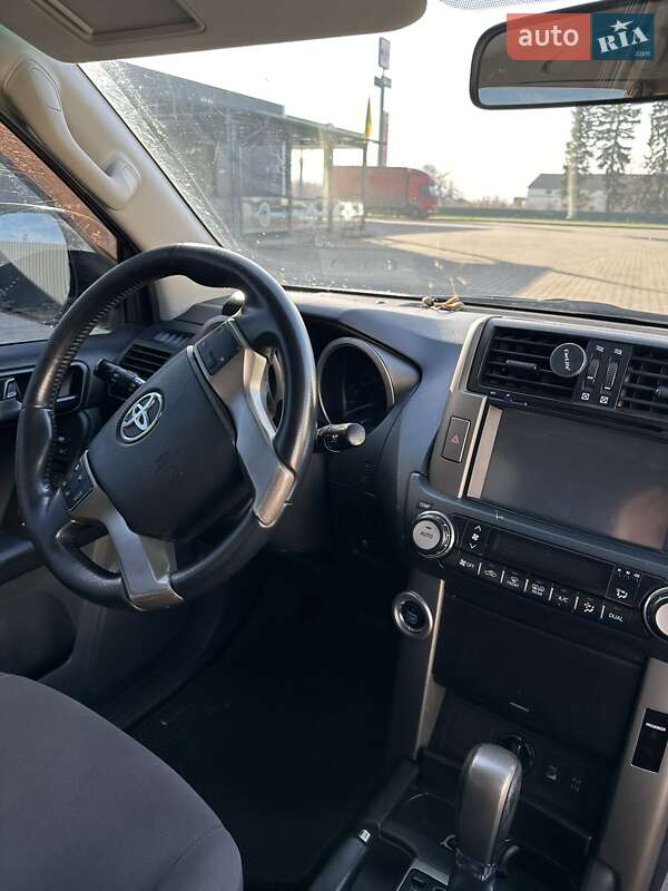 Внедорожник / Кроссовер Toyota Land Cruiser Prado 2012 в Коломые
