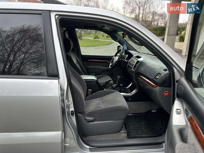 Внедорожник / Кроссовер Toyota Land Cruiser Prado 2006 в Хмельницком