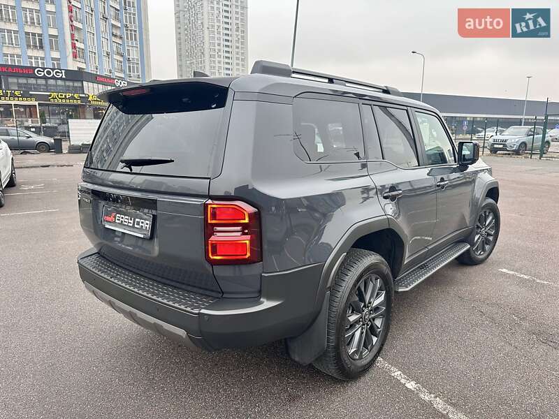 Позашляховик / Кросовер Toyota Land Cruiser Prado 2024 в Києві