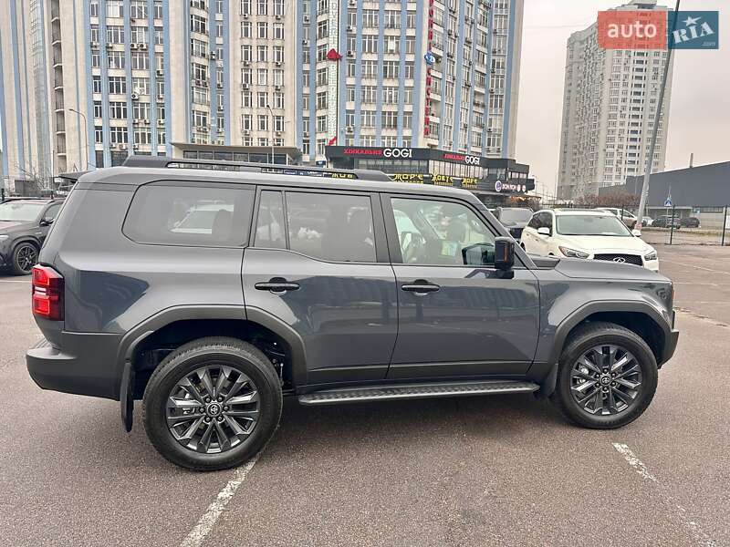 Позашляховик / Кросовер Toyota Land Cruiser Prado 2024 в Києві