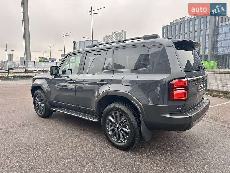 Позашляховик / Кросовер Toyota Land Cruiser Prado 2024 в Києві
