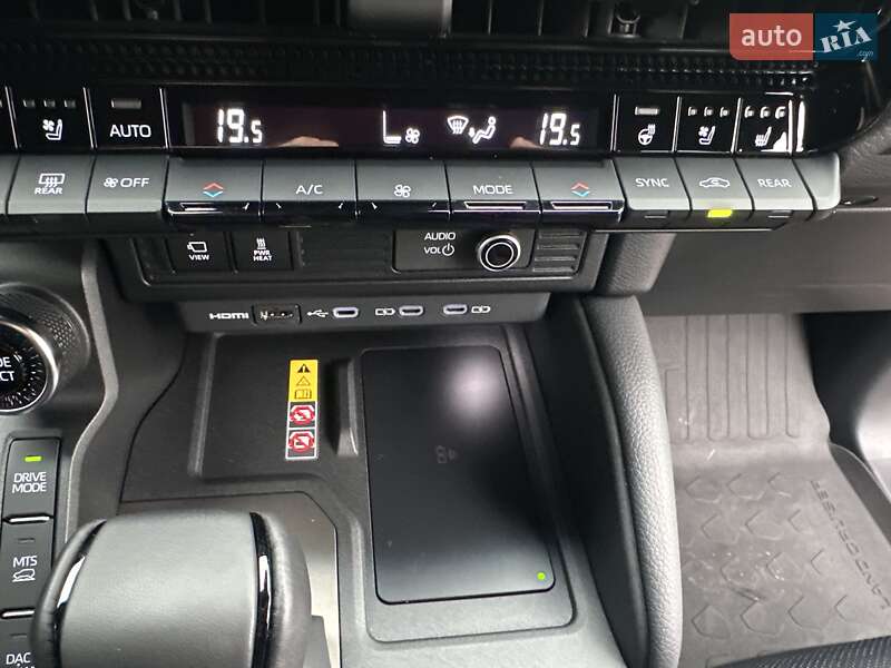 Позашляховик / Кросовер Toyota Land Cruiser Prado 2024 в Києві