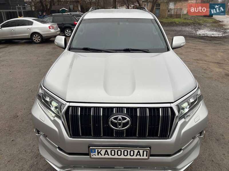 Позашляховик / Кросовер Toyota Land Cruiser Prado 2018 в Миронівці