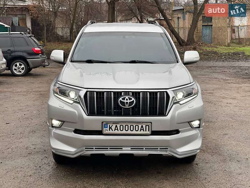 Позашляховик / Кросовер Toyota Land Cruiser Prado 2018 в Миронівці