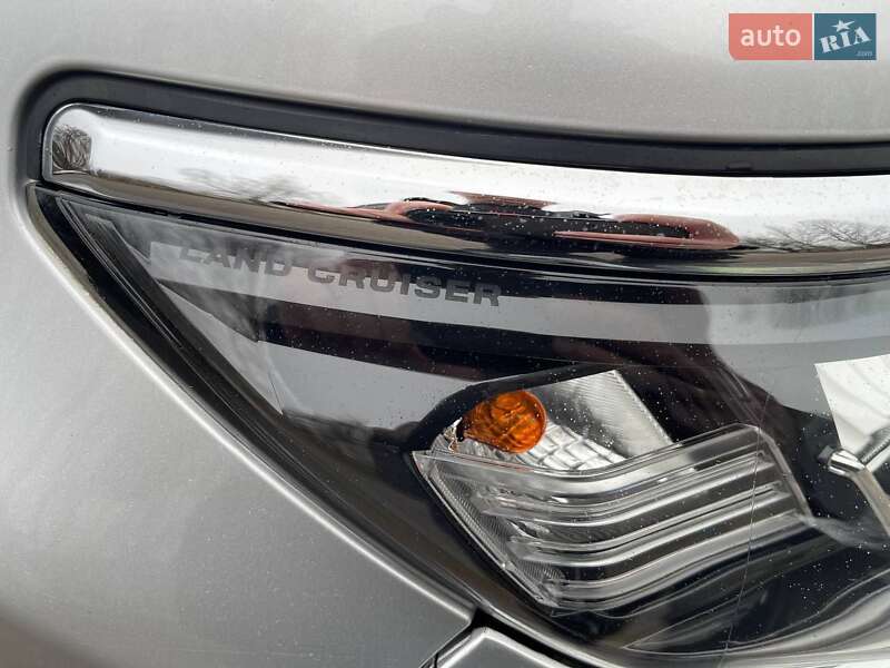 Позашляховик / Кросовер Toyota Land Cruiser Prado 2018 в Миронівці