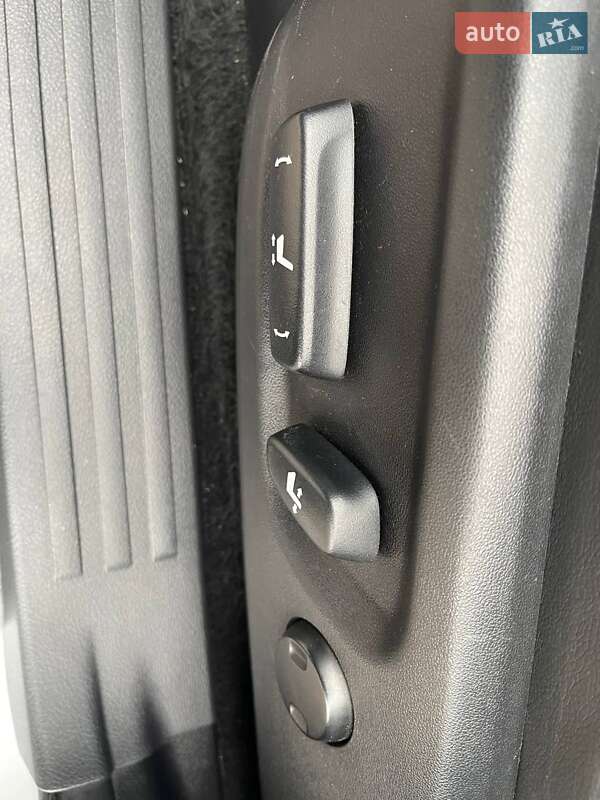 Позашляховик / Кросовер Toyota Land Cruiser Prado 2018 в Миронівці