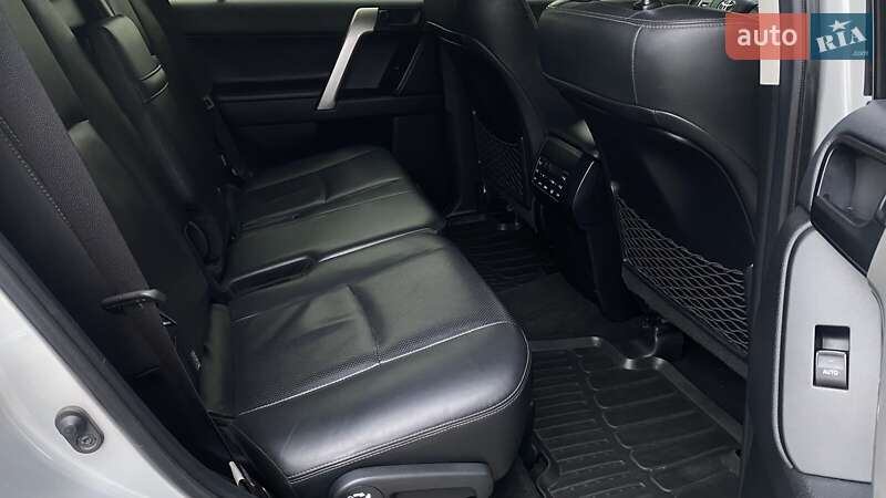 Внедорожник / Кроссовер Toyota Land Cruiser Prado 2019 в Одессе