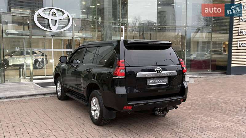 Внедорожник / Кроссовер Toyota Land Cruiser Prado 2019 в Киеве