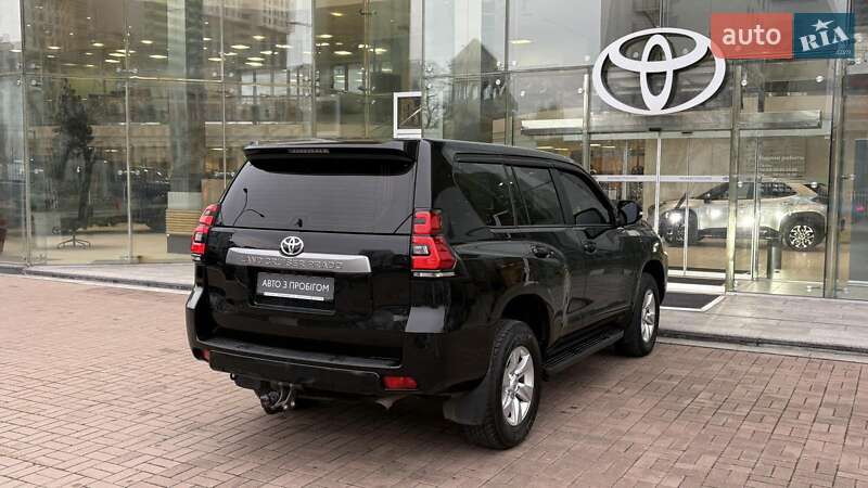 Внедорожник / Кроссовер Toyota Land Cruiser Prado 2019 в Киеве