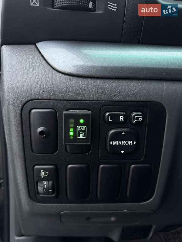 Внедорожник / Кроссовер Toyota Land Cruiser Prado 2006 в Львове