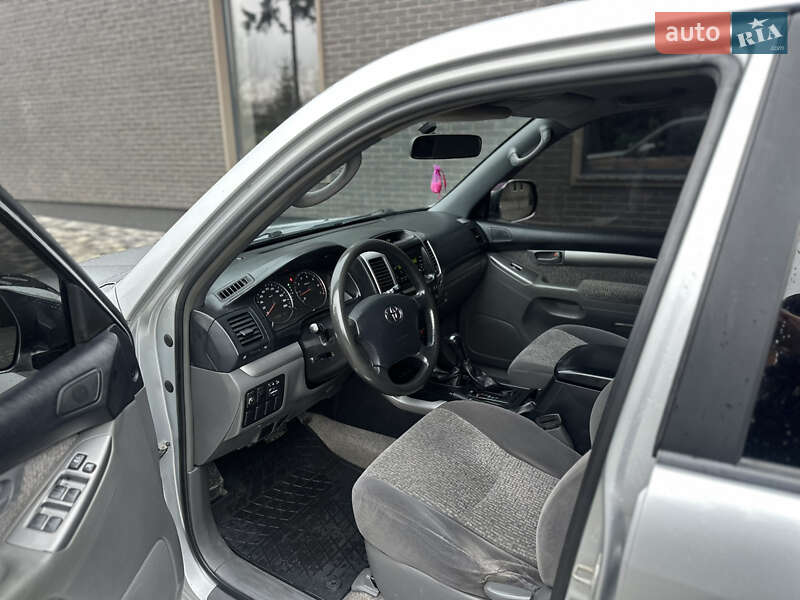 Позашляховик / Кросовер Toyota Land Cruiser Prado 2006 в Коломиї фото 10 Позашляховик / Кросовер Toyota Land Cruiser Prado 2006 в Коломиї