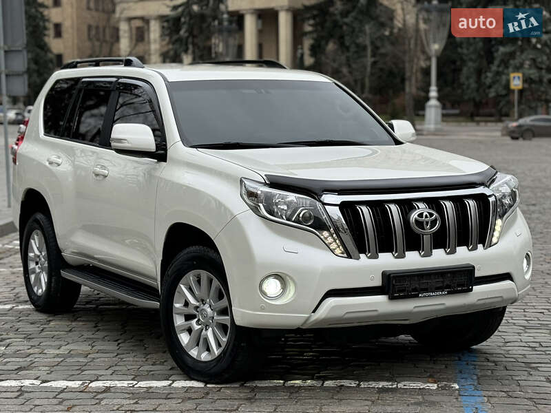 Позашляховик / Кросовер Toyota Land Cruiser Prado 2016 в Харкові