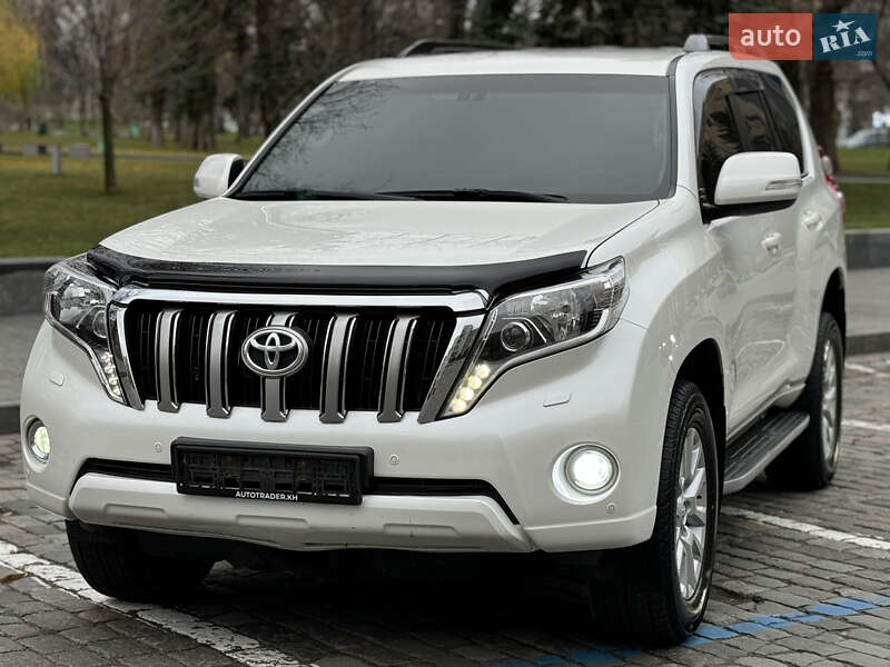 Позашляховик / Кросовер Toyota Land Cruiser Prado 2016 в Харкові