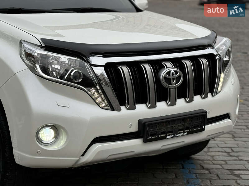 Позашляховик / Кросовер Toyota Land Cruiser Prado 2016 в Харкові