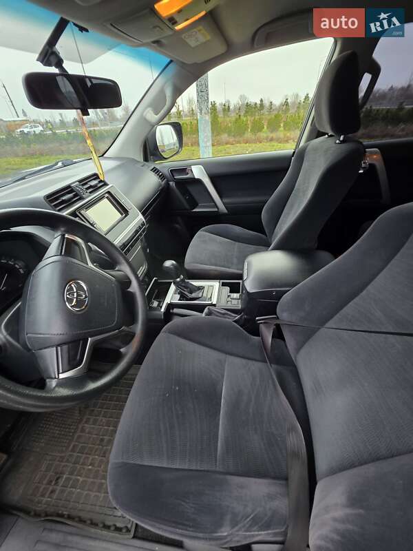 Внедорожник / Кроссовер Toyota Land Cruiser Prado 2019 в Киеве