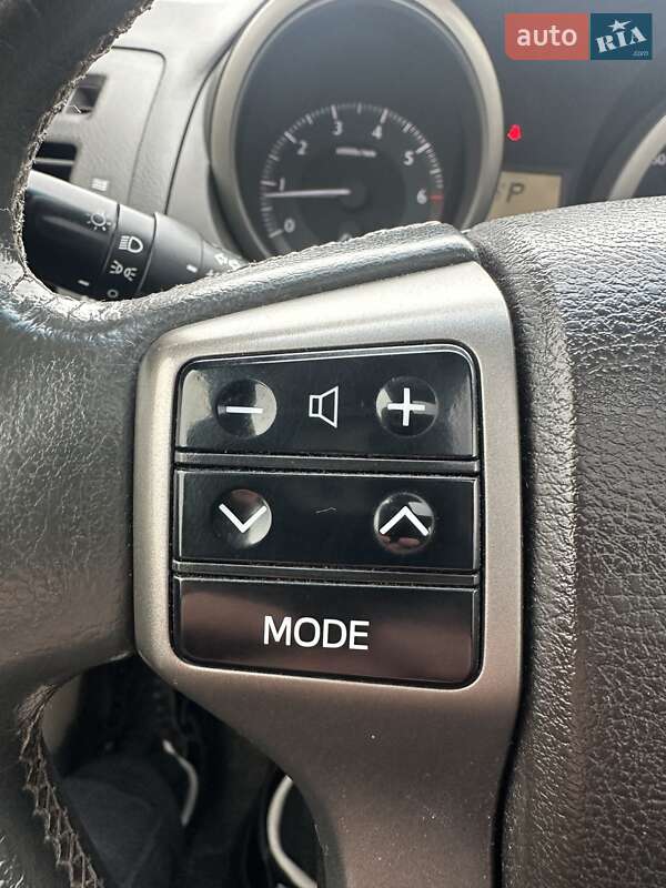 Позашляховик / Кросовер Toyota Land Cruiser Prado 2010 в Києві