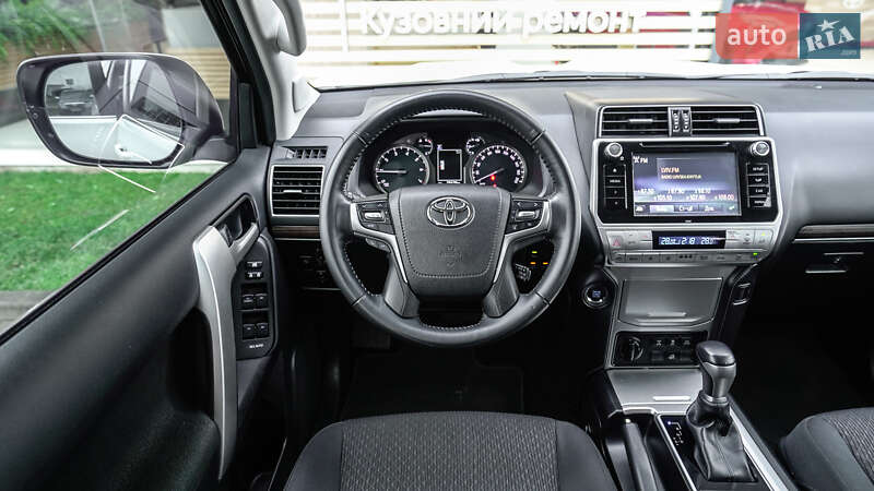 Внедорожник / Кроссовер Toyota Land Cruiser Prado 2020 в Львове
