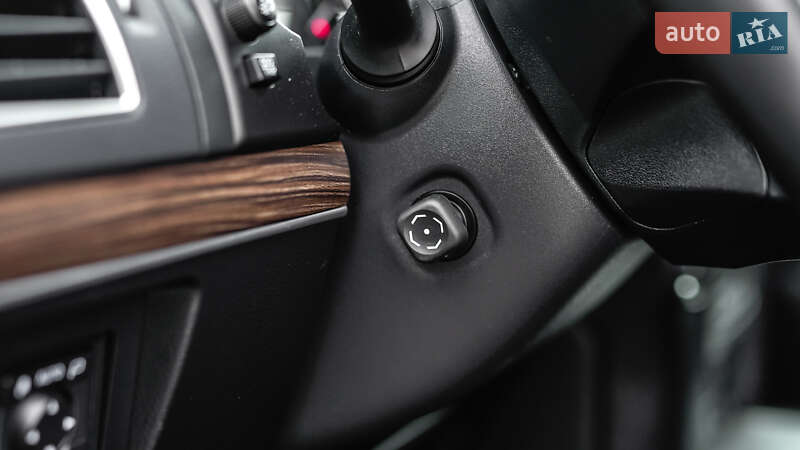 Внедорожник / Кроссовер Toyota Land Cruiser Prado 2020 в Львове