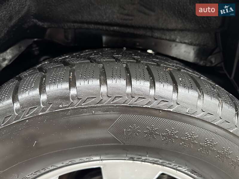 Внедорожник / Кроссовер Toyota Land Cruiser Prado 2012 в Черкассах