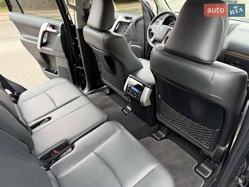 Внедорожник / Кроссовер Toyota Land Cruiser Prado 2020 в Киеве фото 53 Внедорожник / Кроссовер Toyota Land Cruiser Prado 2020 в Киеве