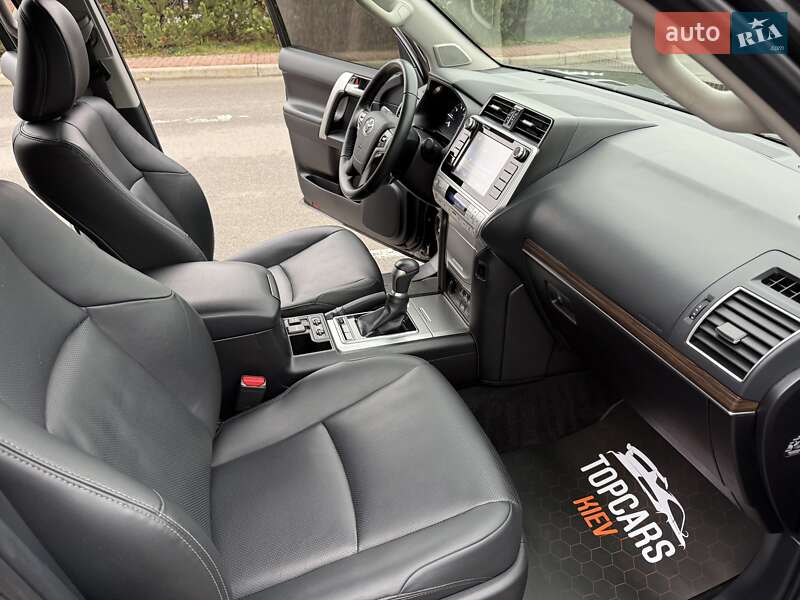 Внедорожник / Кроссовер Toyota Land Cruiser Prado 2020 в Киеве фото 58 Внедорожник / Кроссовер Toyota Land Cruiser Prado 2020 в Киеве