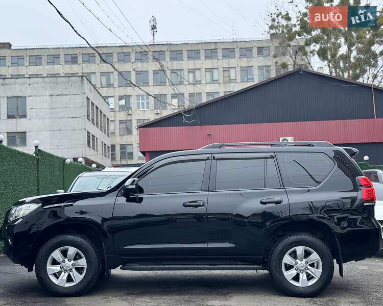Внедорожник / Кроссовер Toyota Land Cruiser Prado 2019 в Киеве