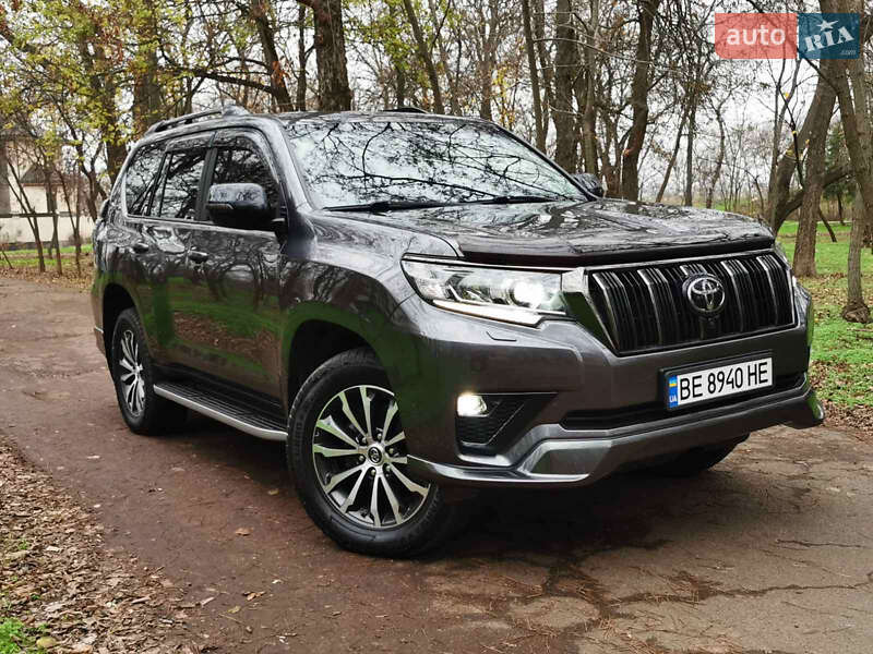 Toyota Land Cruiser Prado 2021