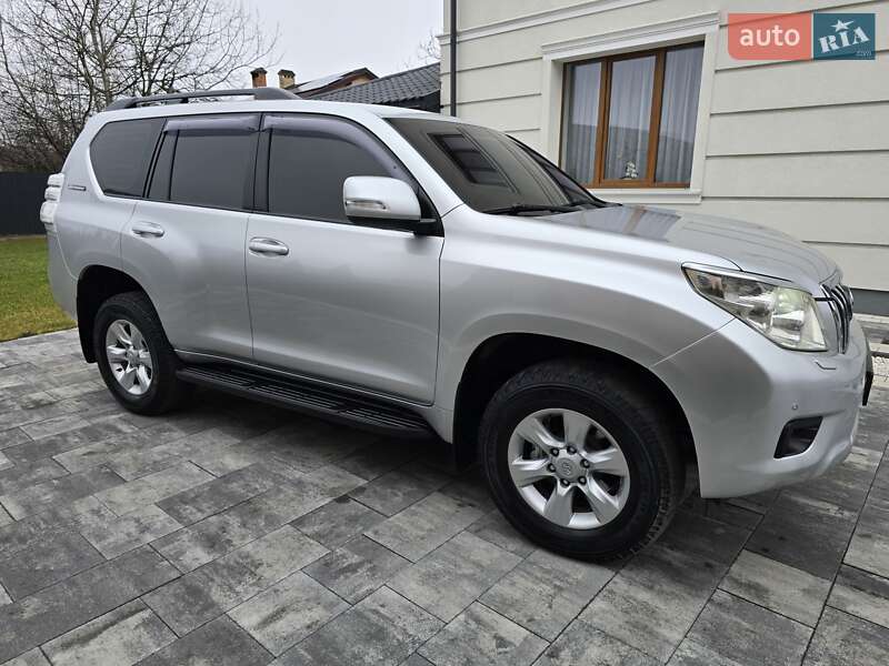 Позашляховик / Кросовер Toyota Land Cruiser Prado 2012 в Івано-Франківську