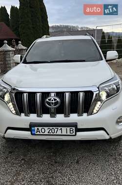 Внедорожник / Кроссовер Toyota Land Cruiser Prado 2010 в Тячеве
