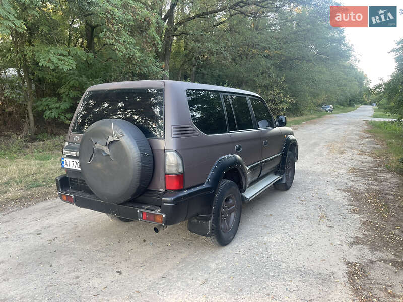 Внедорожник / Кроссовер Toyota Land Cruiser Prado 2000 в Киеве