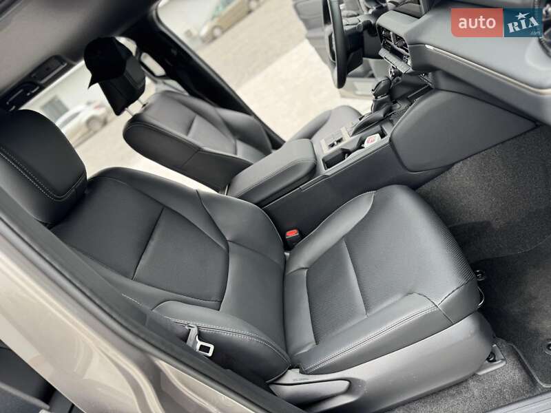 Внедорожник / Кроссовер Toyota Land Cruiser Prado 2024 в Львове